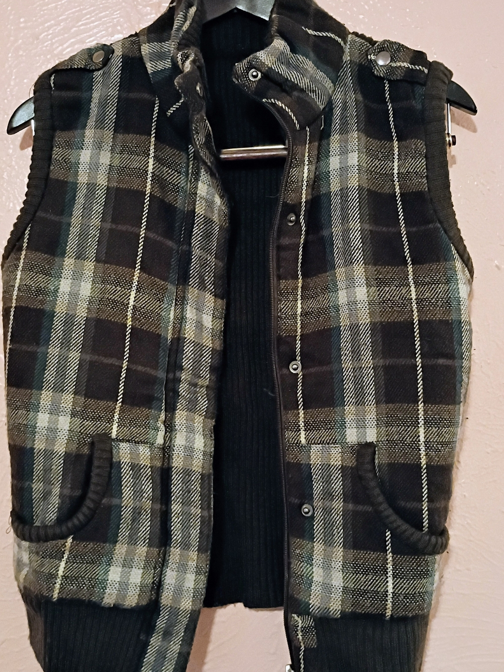 Mossimo Supply Co. Plaid Quilted Vest in Black and Tan